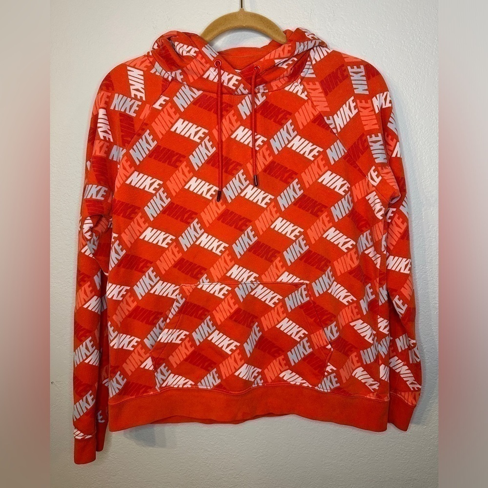 Nike Sportswear Essentials Women's Red Logo Printed Hoodie Medium